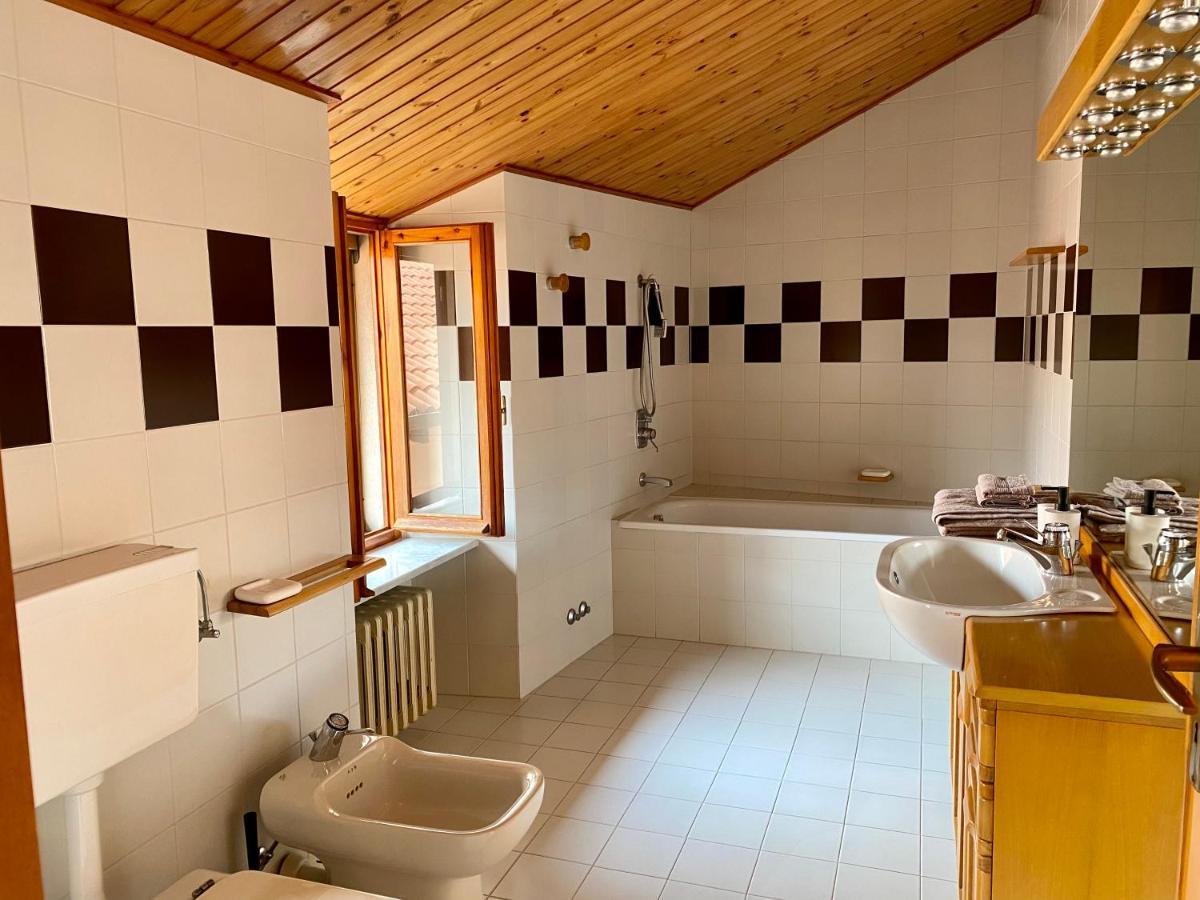 La Casa Della Rocca - Monferratohome Camagna Monferrato Extérieur photo